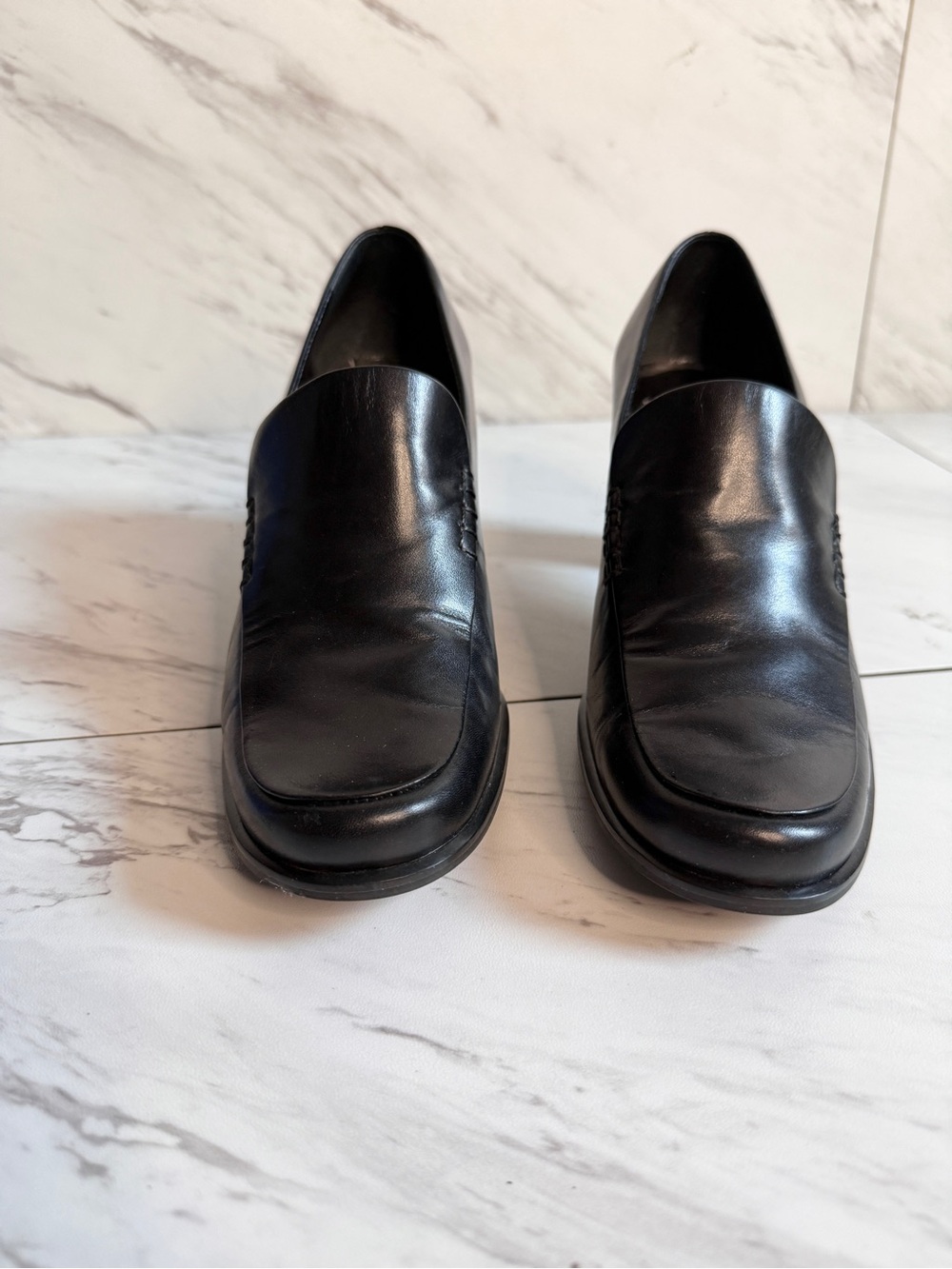 Franco Sarto Black Leather Block Heel Loafers Womens 7M Slip On Pumps - Picture 3 of 9